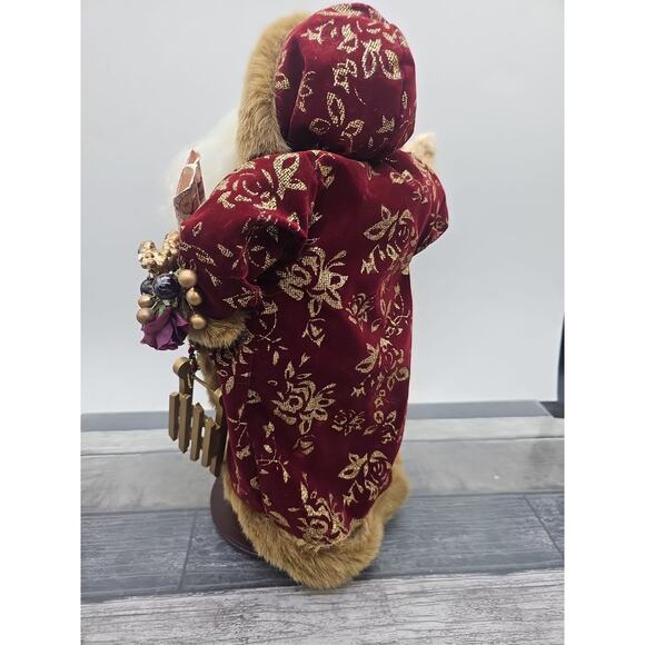 16" Old World Style Santa Claus Figurine [120] - Picture 10 of 14